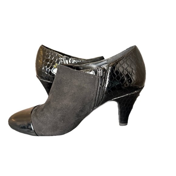 East 5th Boots Womens 7 M Alexi Casual Slip On Heels Booties Black Fabric - Picture 2 of 5